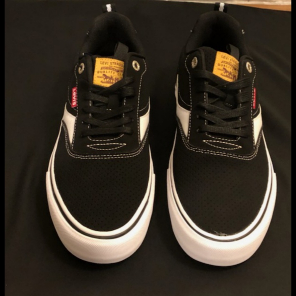 NIB Levi's Lance black & white canvas sneakers - Size 8 - Picture 6 of 10